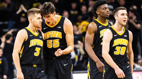 Men's hawkeye basketball - Feb 11, 2024 · The Iowa men’s basketball club rallied from a 62-42 deficit with 16 minutes left to defeat Minnesota, 90-85. The Hawkeyes scored 16 unanswered points to go from a 77-65 hole to an 81-77 lead ... 